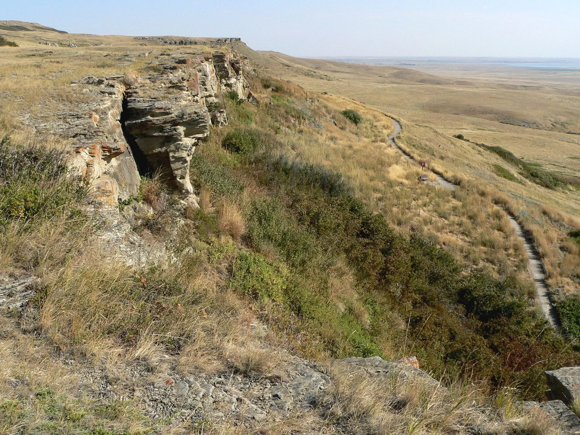 Head-Smashed-In_Buffalo_Jump-27527-2