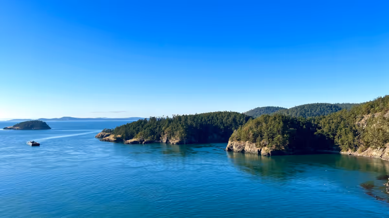 Islands and bay at deception pass, Washington