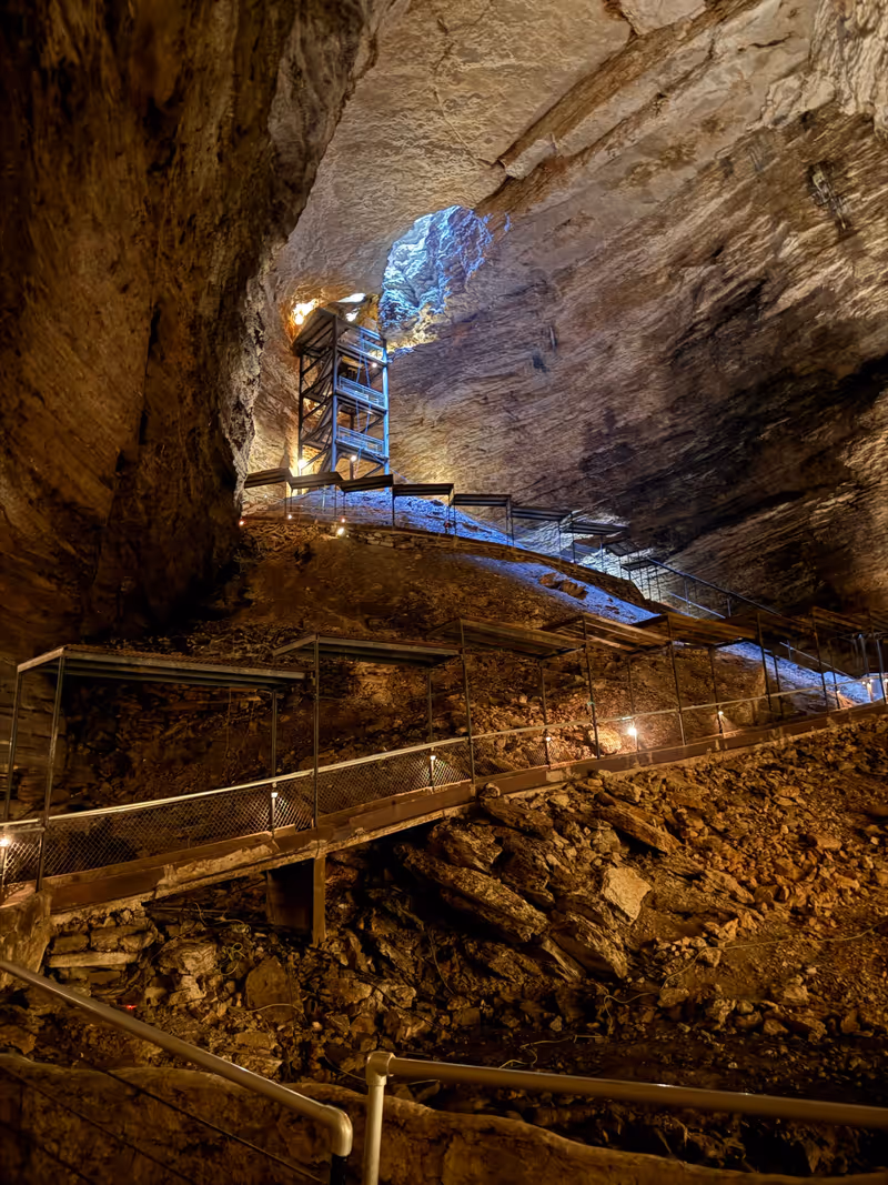 Inside Marvel Cave. Silver dollar city, Branson, Missouri