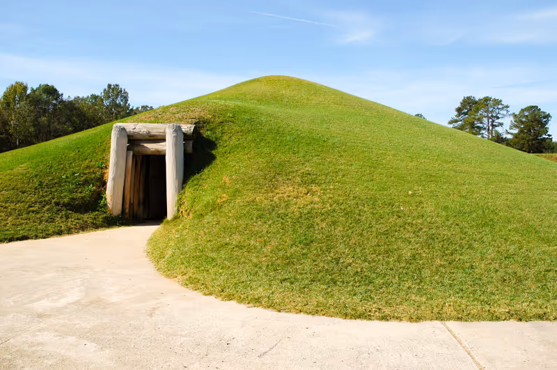 Ocmulgee National Monument native american indian mounds